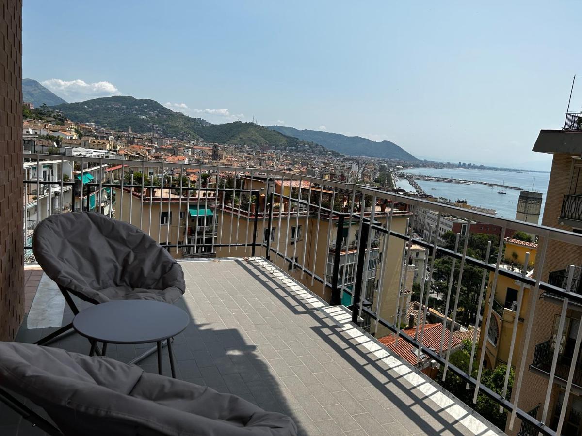 A Casa Di Roberta Daire Salerno Dış mekan fotoğraf